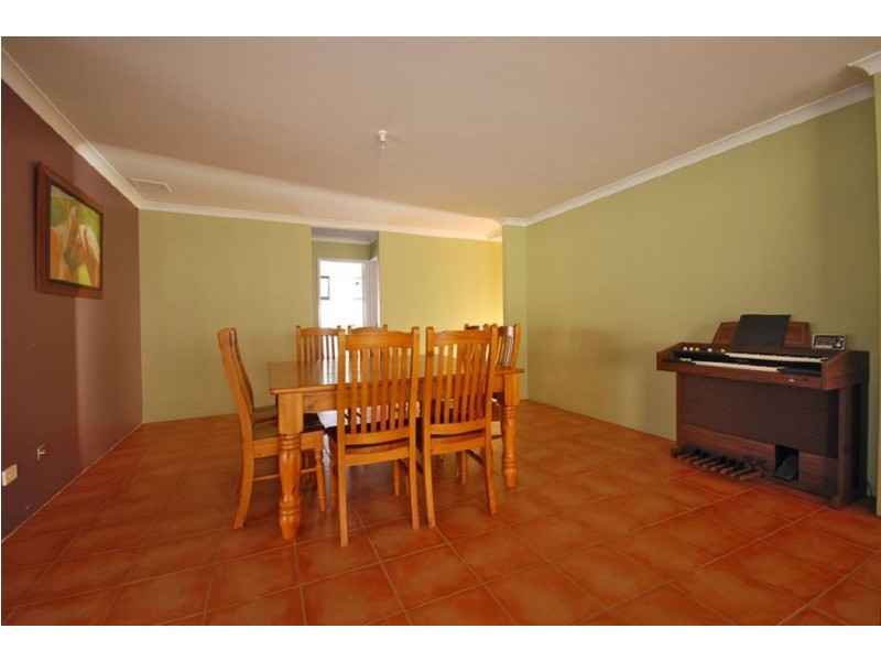 22 Apsley Bend, Tapping WA 6065