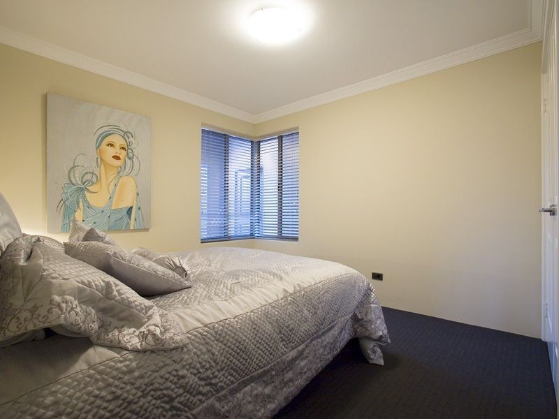 11 Spring Hill, Tapping WA 6065