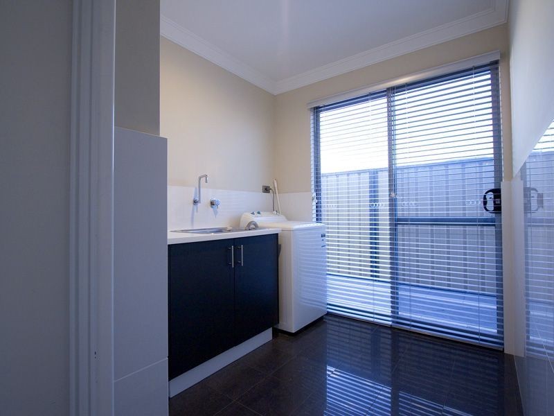 11 Spring Hill, Tapping WA 6065