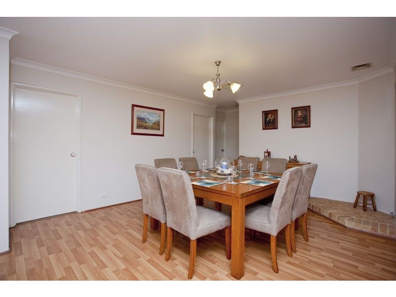 6 Glendevon Turn, Kinross WA 6028