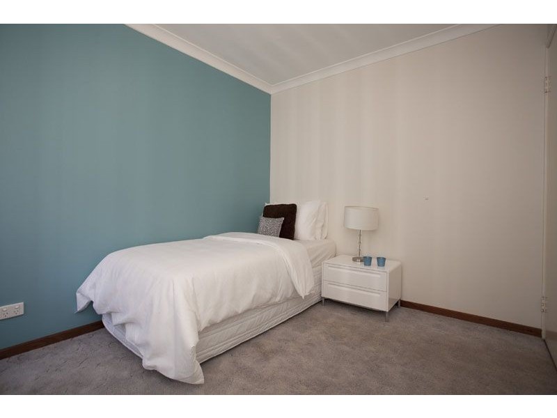 15 Aberdeen Way, Kinross WA 6028