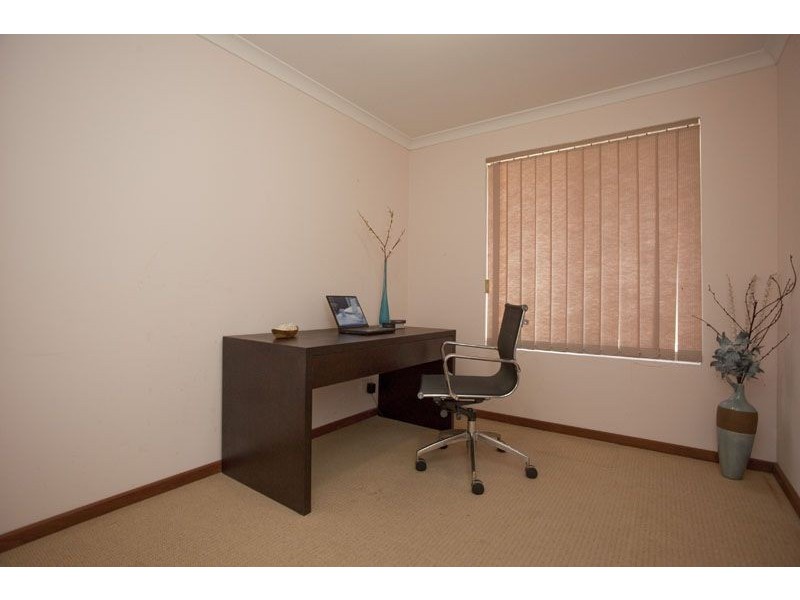 15 Aberdeen Way, Kinross WA 6028