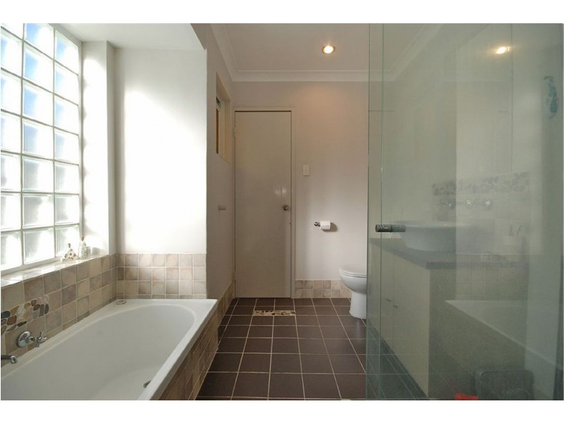 93 Treetop Avenue, Edgewater WA 6027