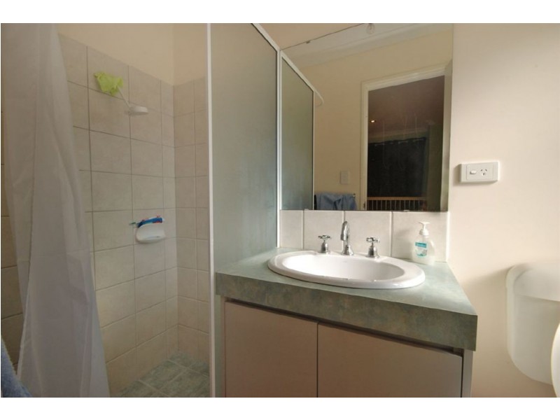 18 Retreat Green, Banksia Grove WA 6031