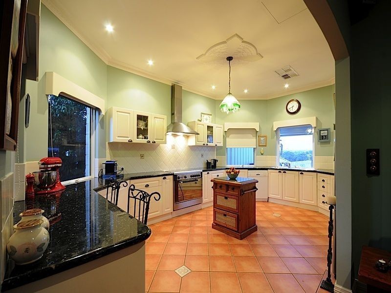 16 Setoma Court, Joondalup WA 6027