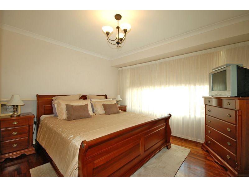 23 St Pierre Circuit, Currambine WA 6028