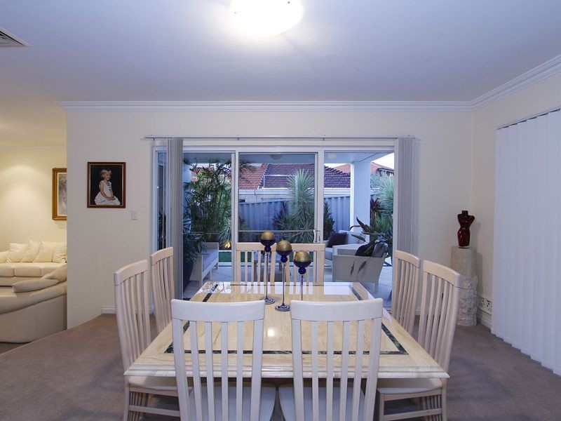 30 Mainsail Drive, Ocean Reef WA 6027