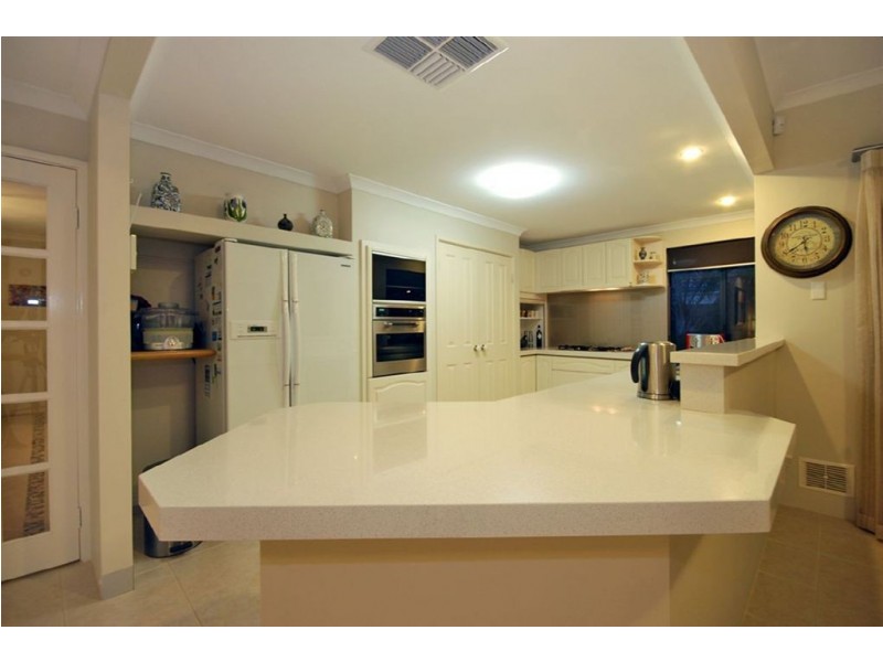 28 St James Approach, Iluka WA 6028