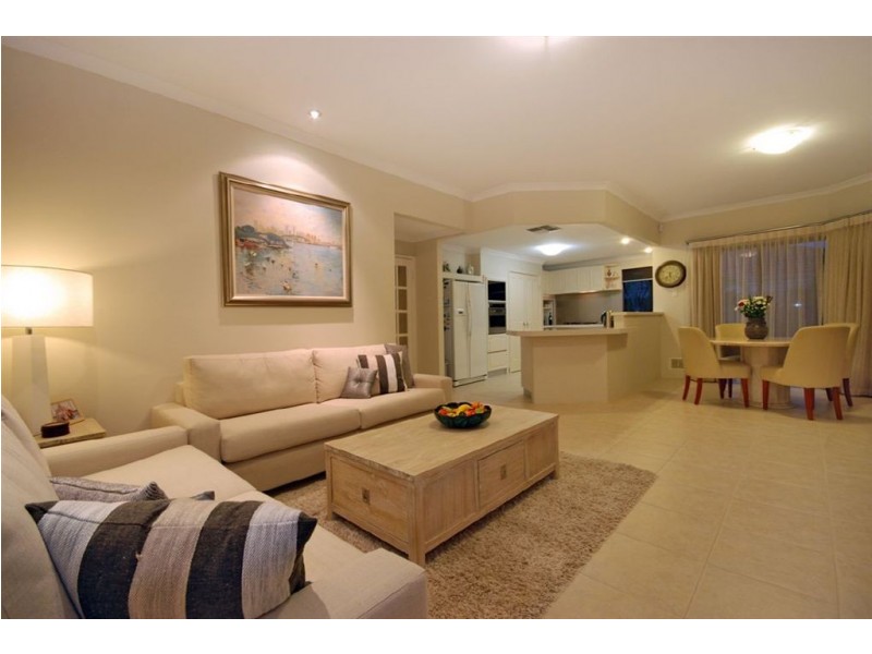 28 St James Approach, Iluka WA 6028