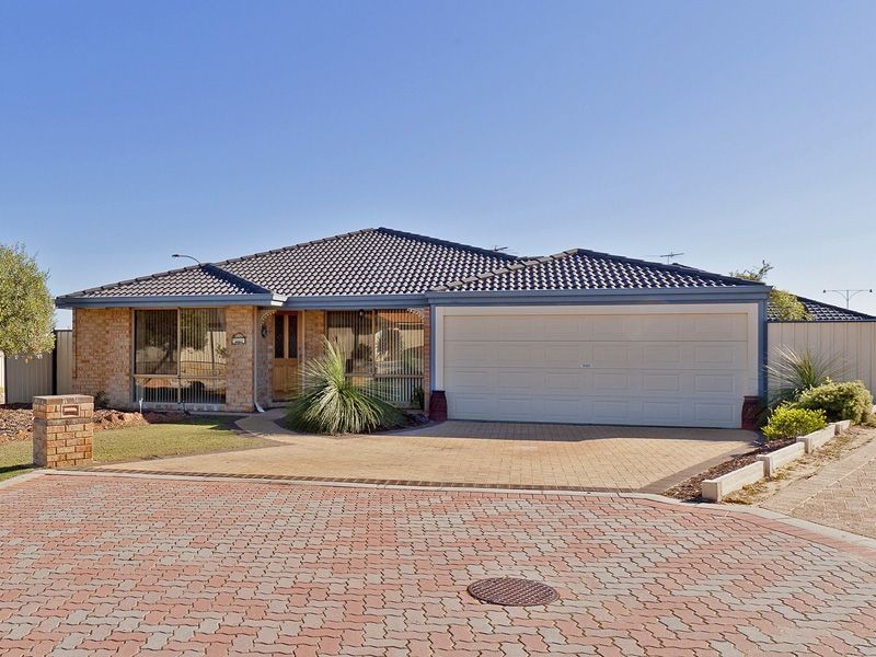 35 Clarafield Meander, Tapping WA 6065