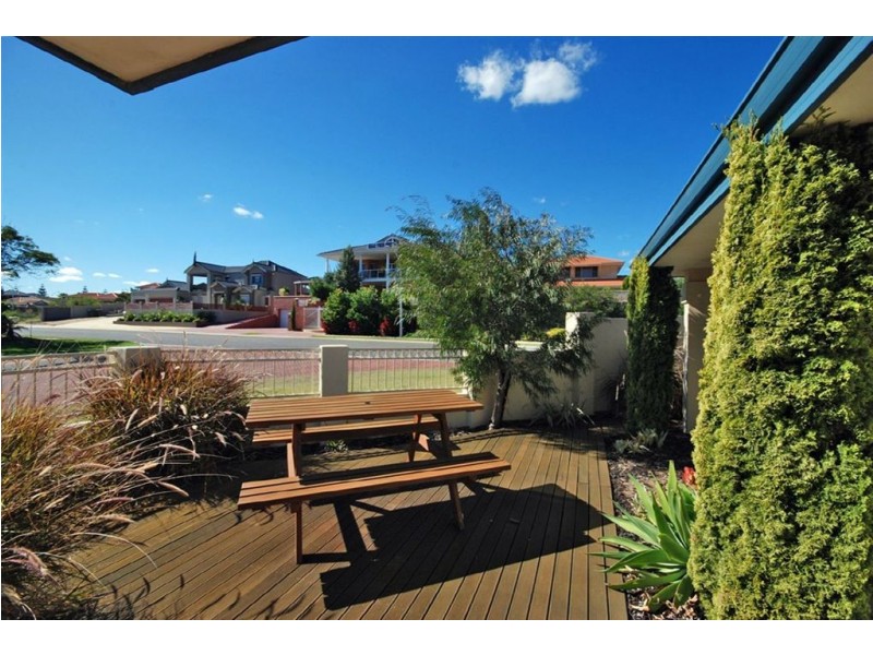 1 Sea Edge, Mindarie WA 6030