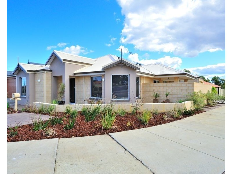 25 Selkirk Drive, Kinross WA 6028