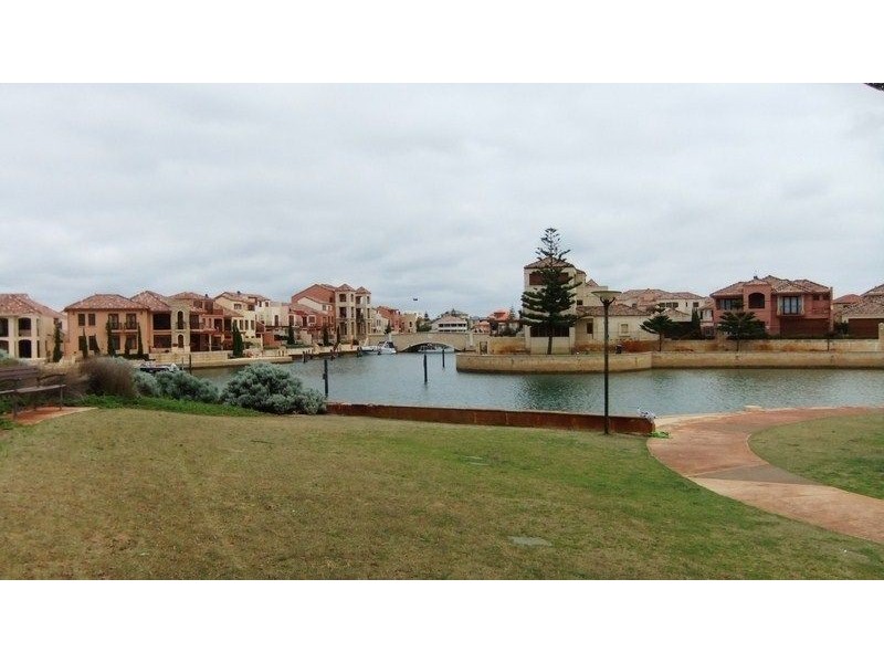 11 Frederick Way, Wannanup WA 6210
