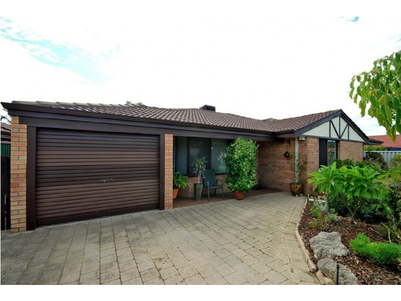 12 Pebblewood Road, Woodvale WA 6026