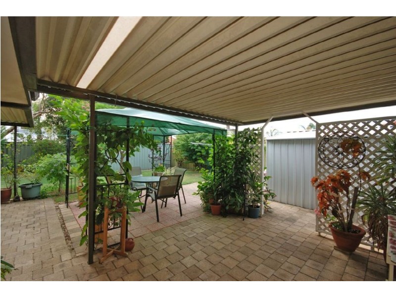 12 Pebblewood Road, Woodvale WA 6026