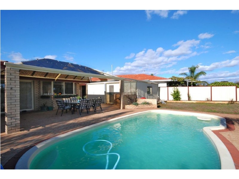 6 Caitup Place, Hillarys WA 6025