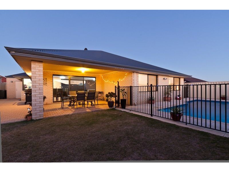 5 Nobel View, Tapping WA 6065