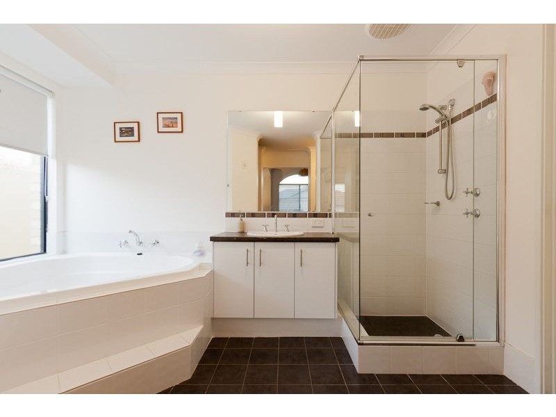 5 Nobel View, Tapping WA 6065