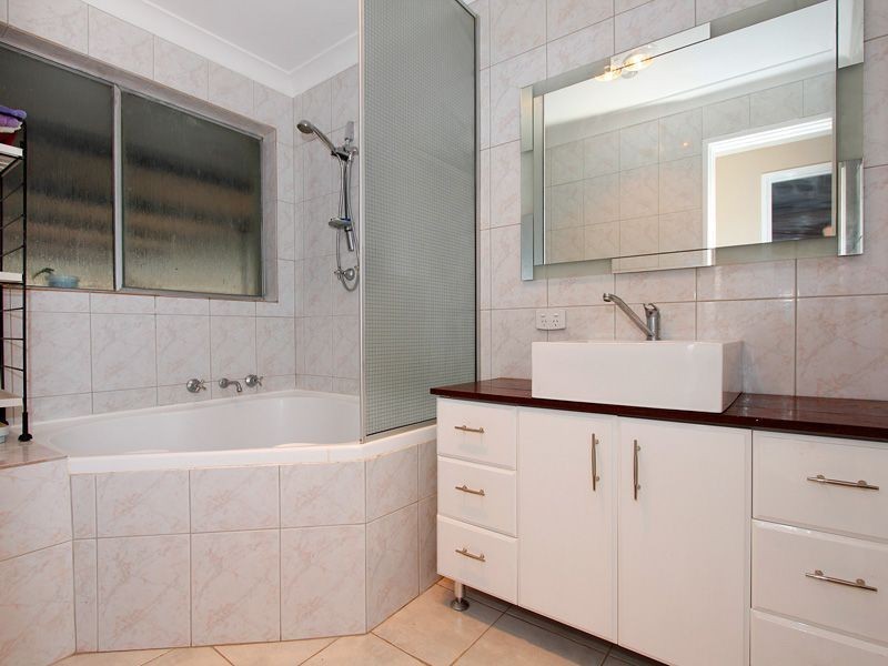 119 Dampier Avenue, Mullaloo WA 6027