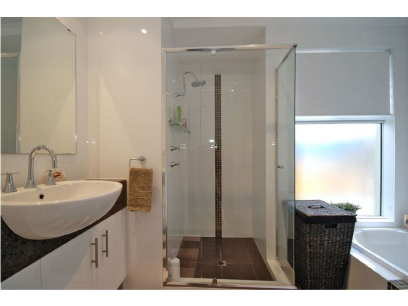 4 Monclair Pass, Currambine WA 6028