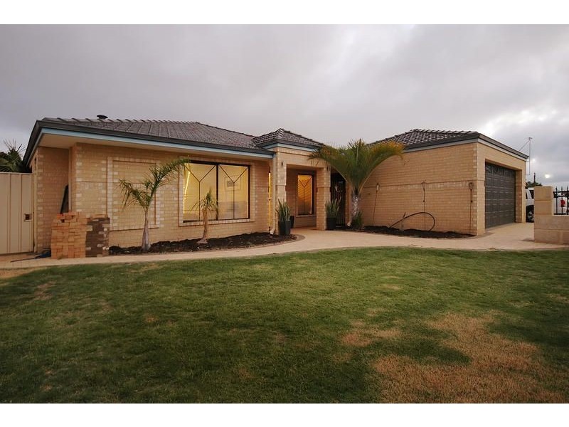 14 Wandana Grove, Currambine WA 6028