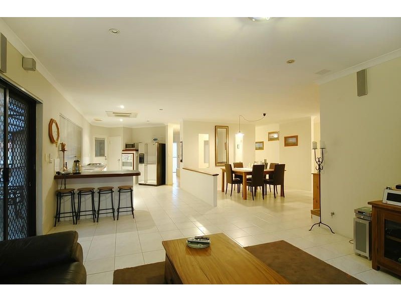 14 Wandana Grove, Currambine WA 6028