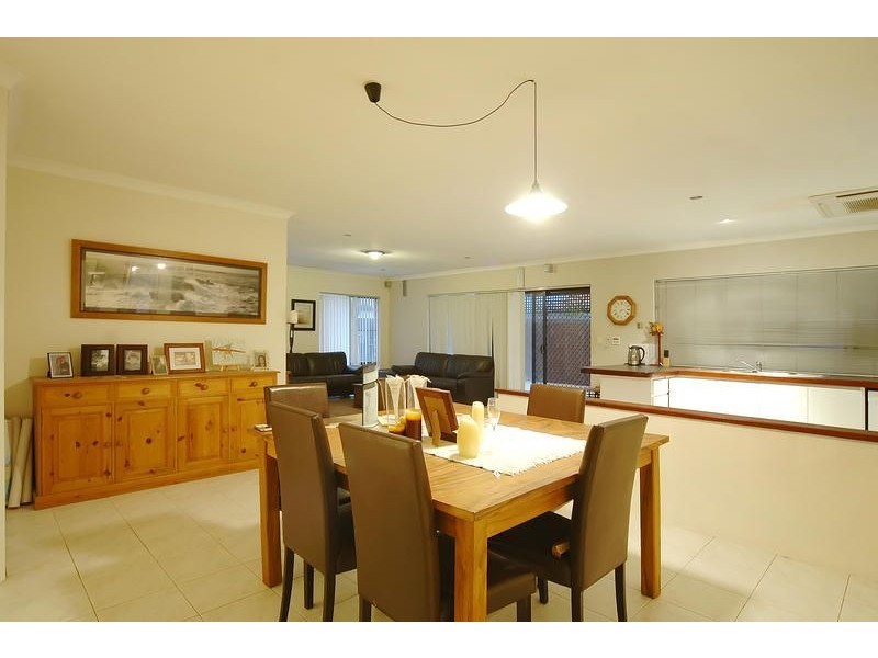 14 Wandana Grove, Currambine WA 6028