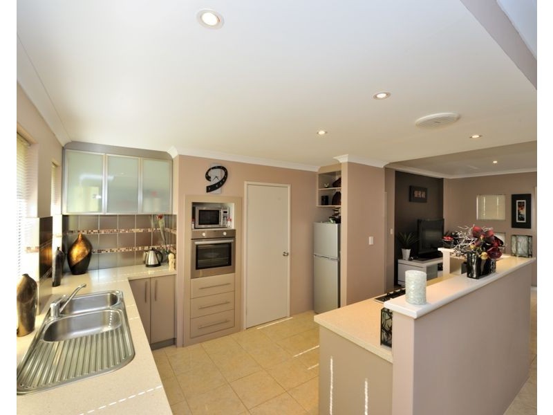 30 Guron Road, Duncraig WA 6023