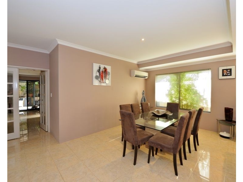 30 Guron Road, Duncraig WA 6023