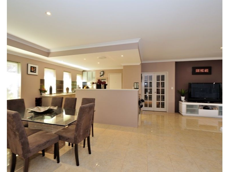 30 Guron Road, Duncraig WA 6023