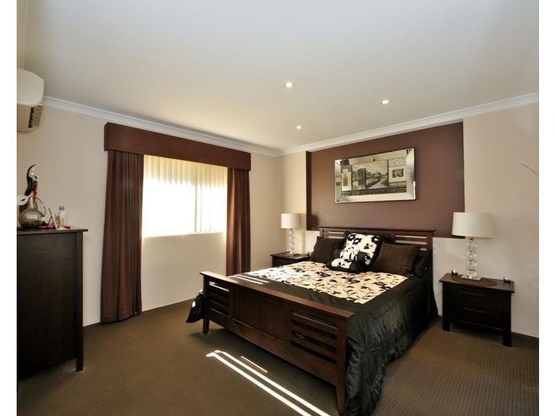 30 Guron Road, Duncraig WA 6023