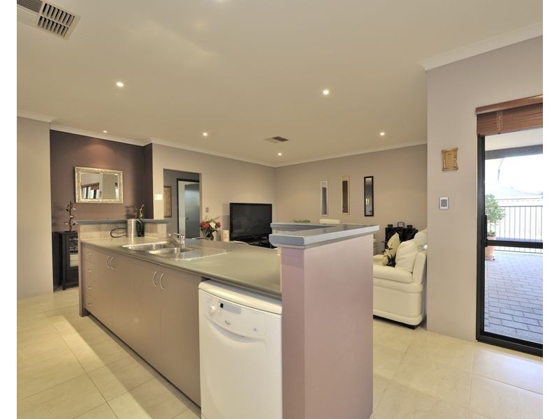 20 Kartner Road, Tapping WA 6065