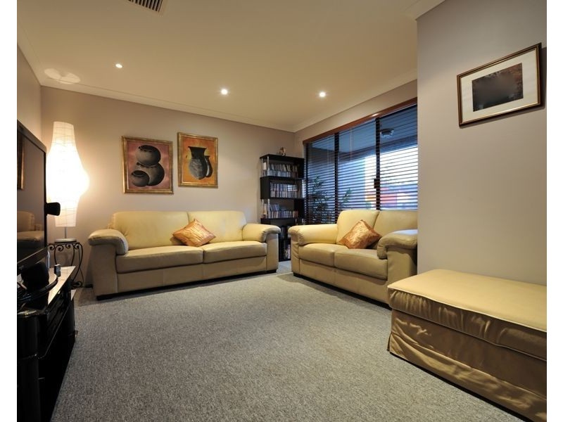 20 Kartner Road, Tapping WA 6065