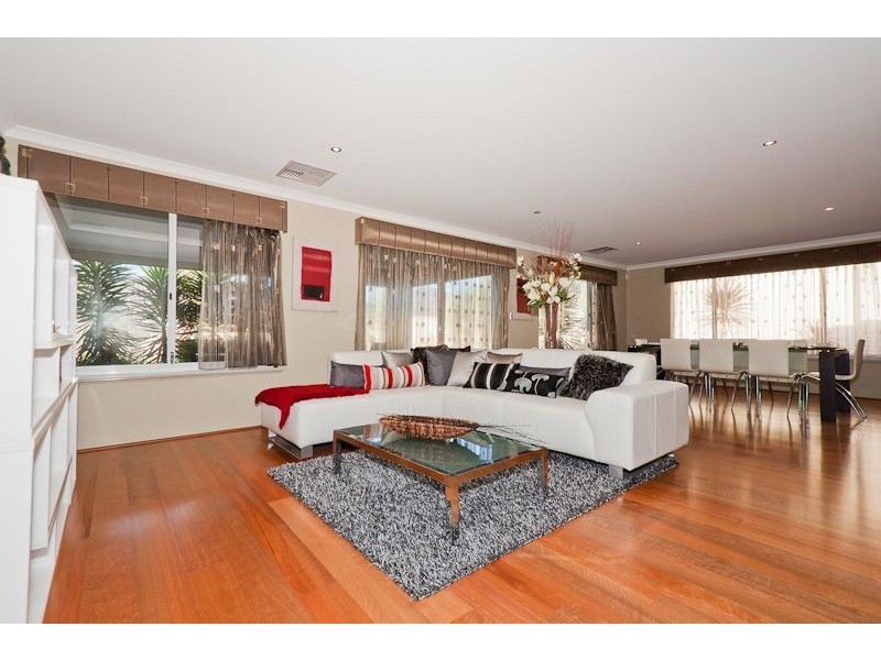 19 Jindalee Boulevard, Jindalee WA 6036