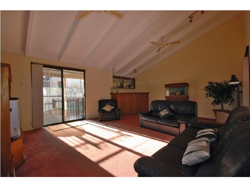 2 Woodview Court, Edgewater WA 6027