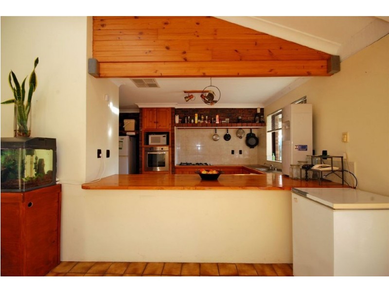 2 Woodview Court, Edgewater WA 6027