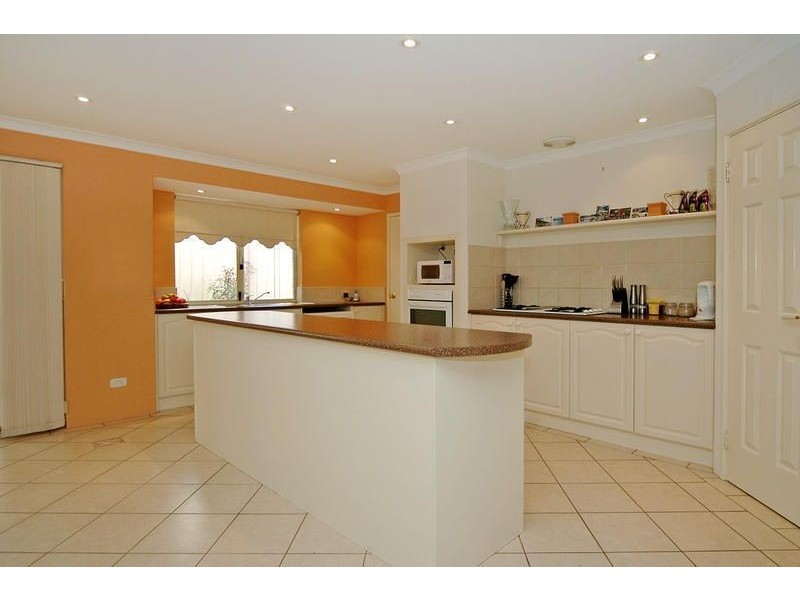 25 Merrang Circuit, Carramar WA 6031