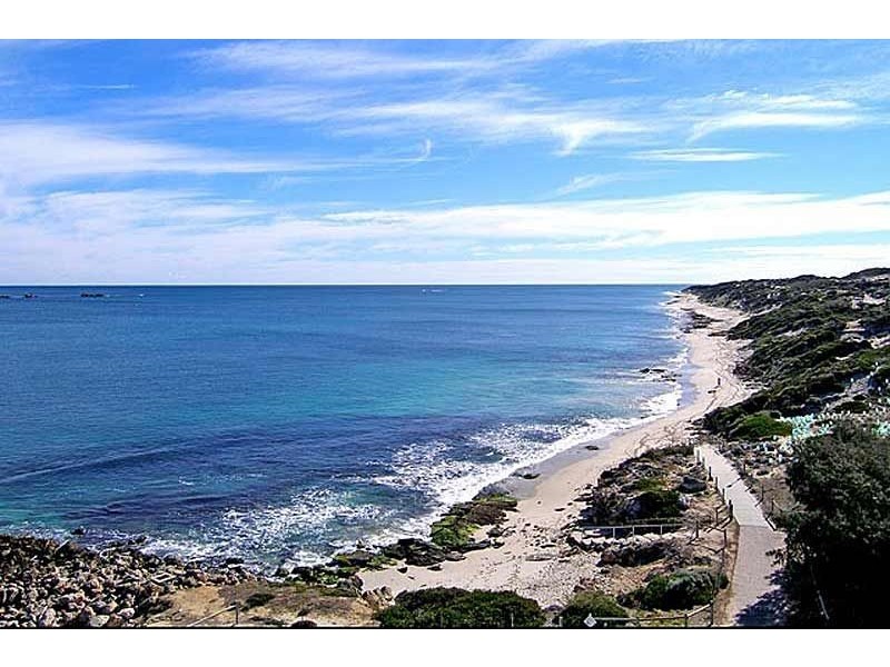 7 Quarram Crescent, Burns Beach WA 6028