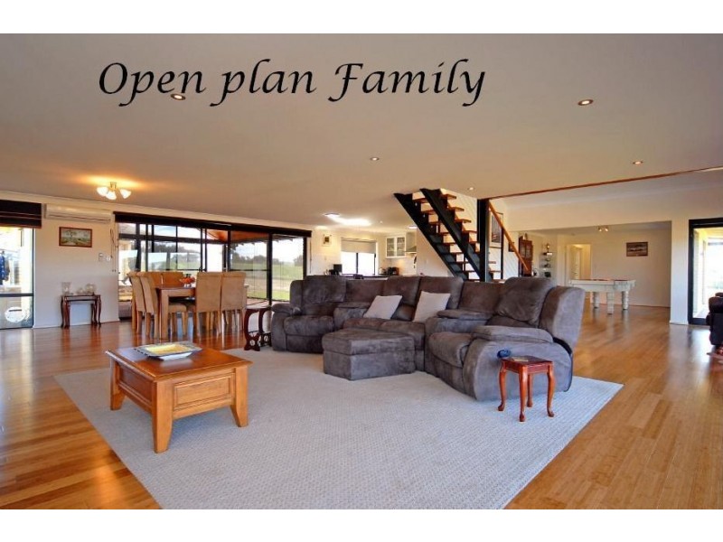 18 Cairn Crescent, Gingin WA 6503