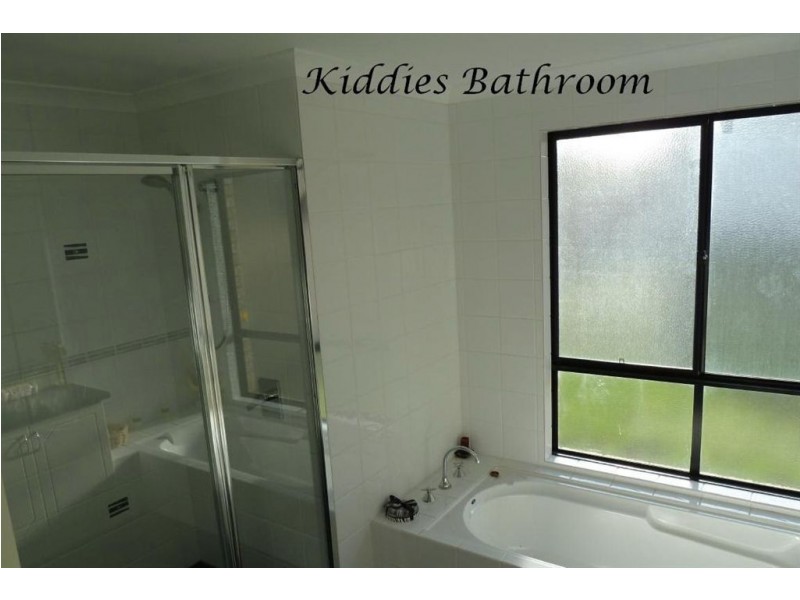 18 Cairn Crescent, Gingin WA 6503