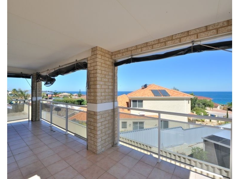 4 Astra Court, Ocean Reef WA 6027