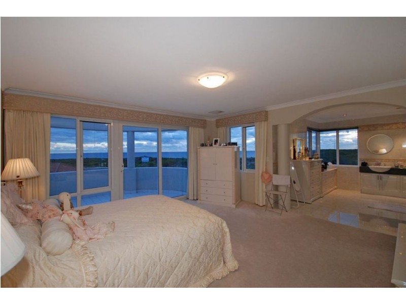 2 Block Place, Ocean Reef WA 6027