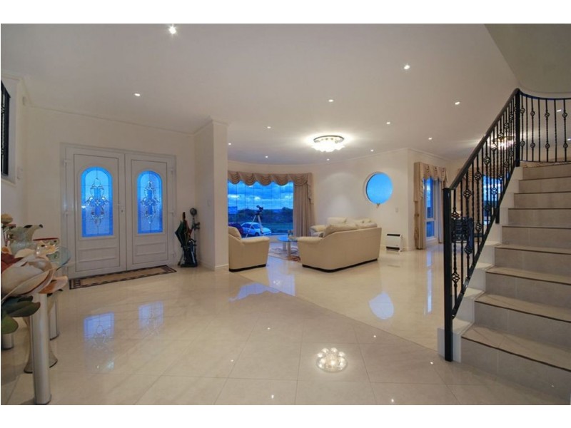2 Block Place, Ocean Reef WA 6027