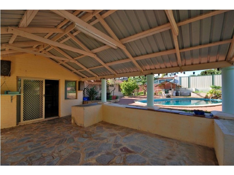 50 Craigie Drive, Craigie WA 6025