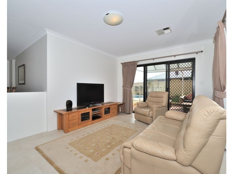 8 Brailsford Way, Butler WA 6036