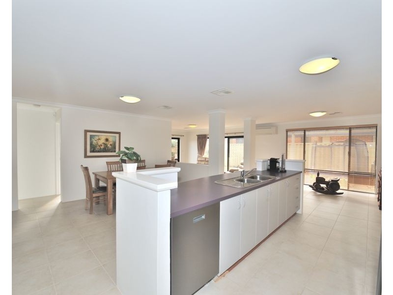 8 Brailsford Way, Butler WA 6036