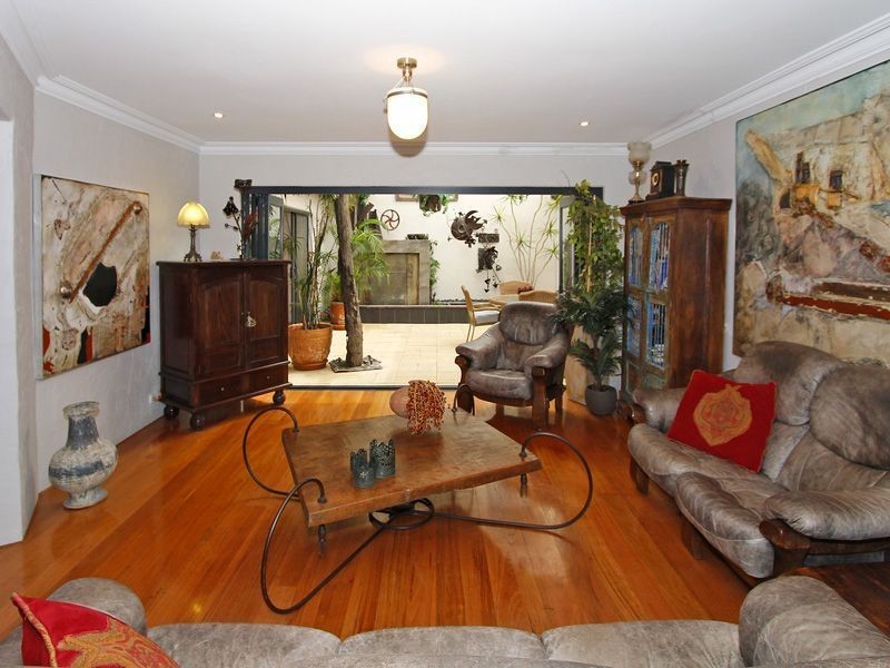 26 Moonflight Crescent, Iluka WA 6028