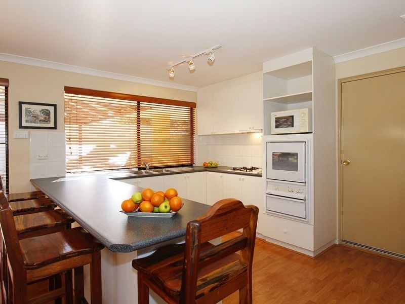 7 Barossa Heights, Ocean Reef WA 6027