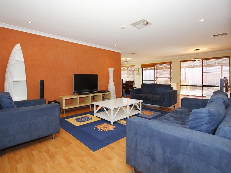 7 Barossa Heights, Ocean Reef WA 6027