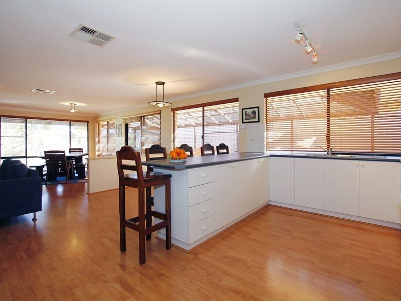 7 Barossa Heights, Ocean Reef WA 6027